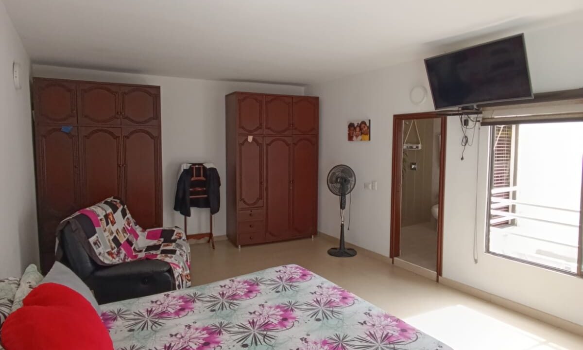 6b3e0ece-c80b-4eb4-8fd7-0abfeae66229