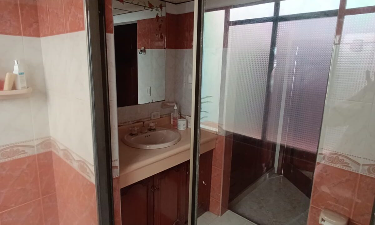 fb59105c-3c63-4625-8eb0-b30f6fa25748