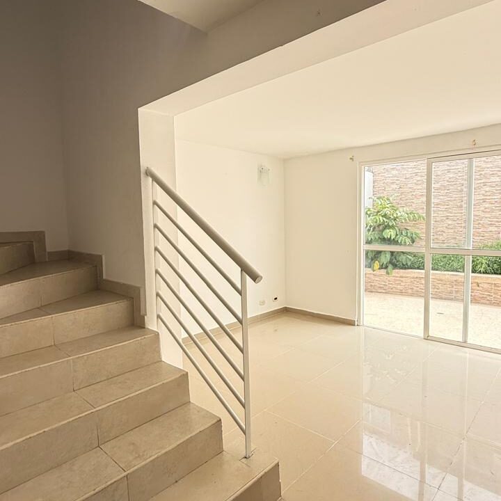 casa-en-venta-alegra