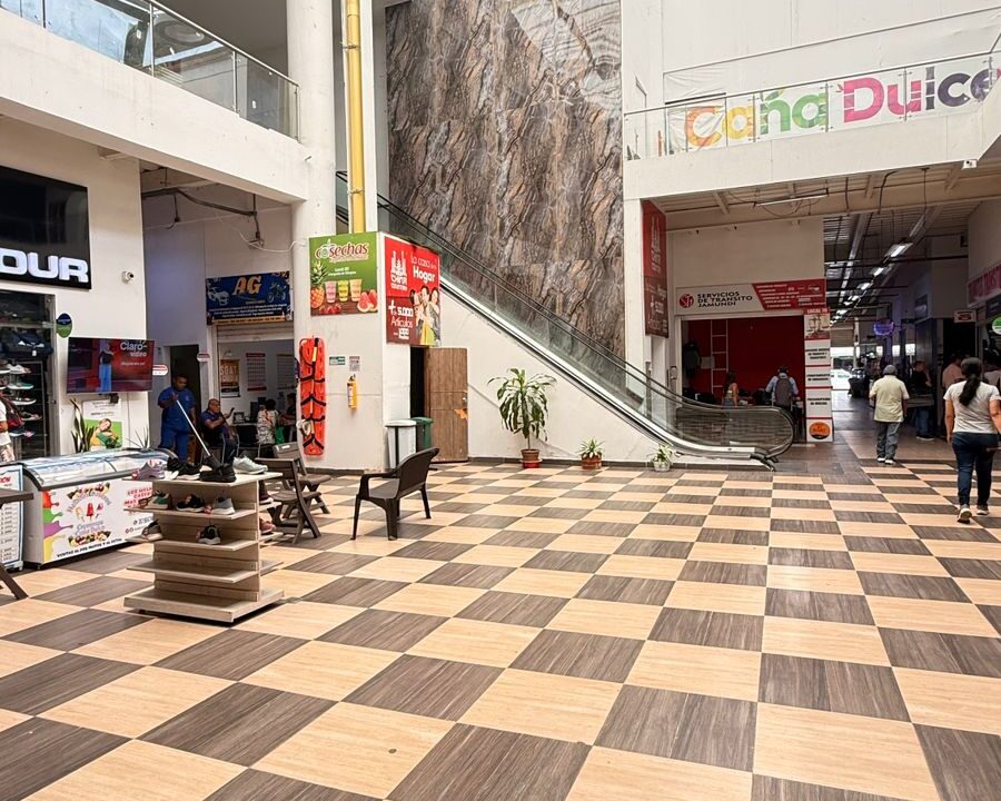 centro-comercial-caña-dulce
